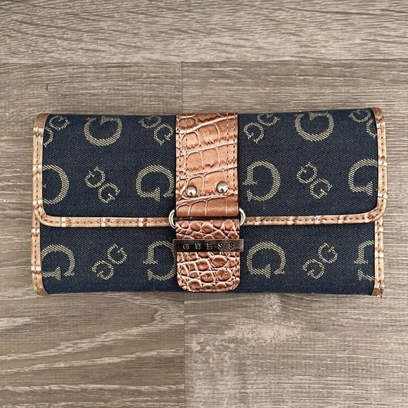 Wallet - Picture 1 of 6